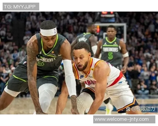 小迈克尔波特狂砍32分9板2助1帽展现得分能力却难阻球队失利 小迈克尔波特狂砍32分9板2助1帽展现得分能力却难阻球队失利